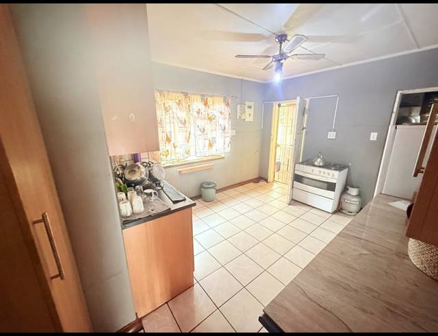 3 BEDROOM HOUSE FOR SALE IN VANDERBIJLPARK CW 1